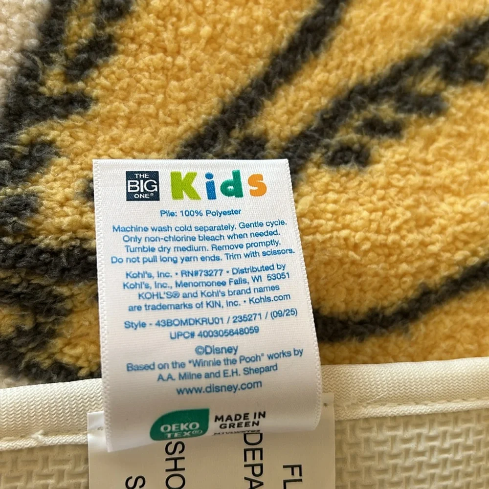 Disney Winnie The Pooh Bath Accent Rug